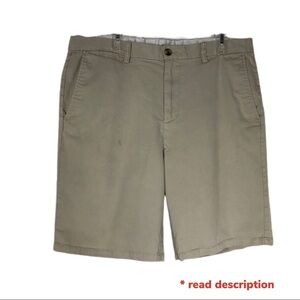 Old Navy Ultimate Slim Light Khaki Men’s Shorts